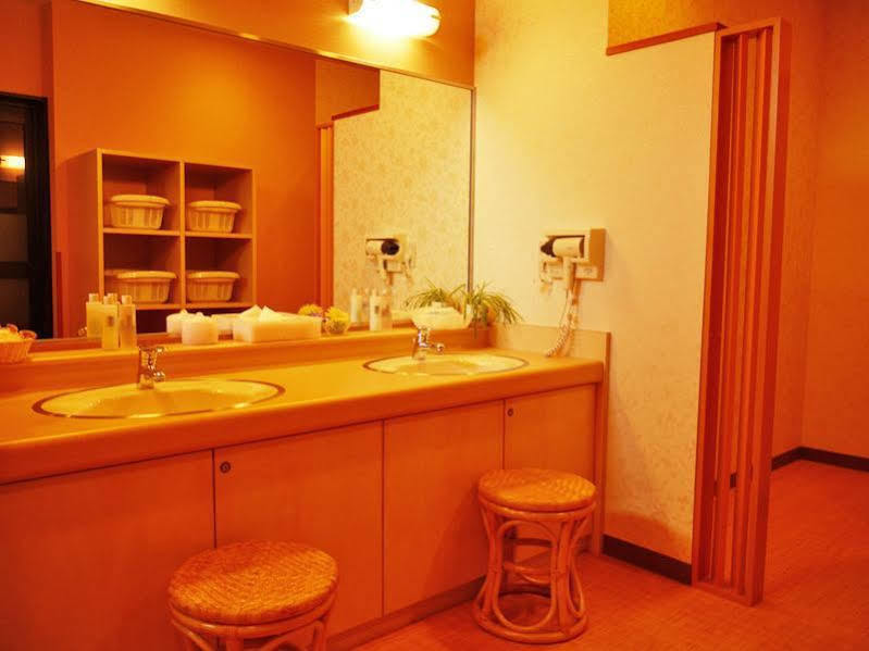 Hotel Route-Inn Aizuwakamatsu Eksteriør bilde